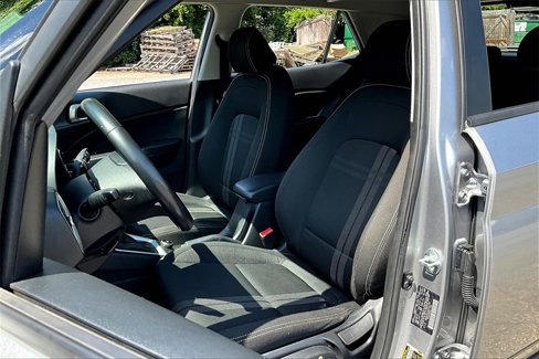 Used 2023 Hyundai Venue SEL w/ Cargo Package image 19