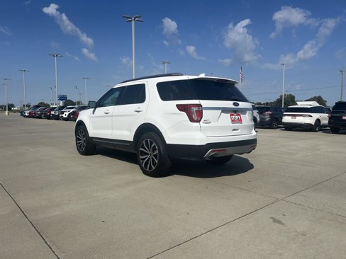 Used 2017 Ford Explorer XLT w/ Equipment Group 202A image 6