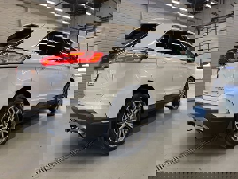 Used 2019 Ford Edge Titanium w/ Cold Weather Package image 7