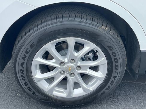 Certified 2021 Chevrolet Equinox LS image 9