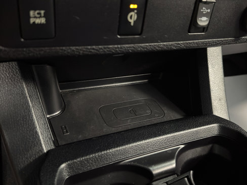 Used 2016 Toyota Tacoma TRD Sport image 26