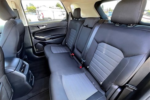Used 2021 Ford Edge SE w/ Cargo Accessory Package image 26