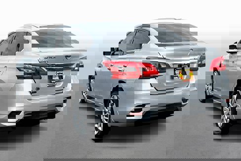 Used 2017 Nissan Sentra SV image 11