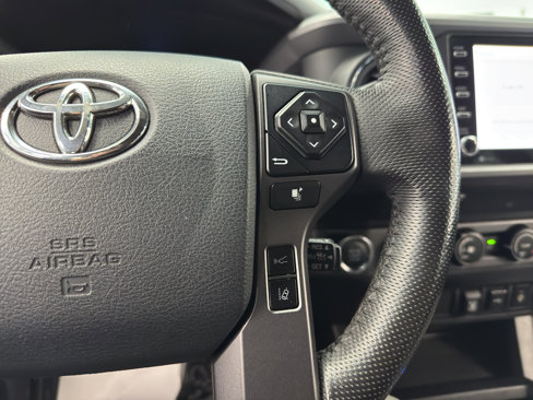 Used 2020 Toyota Tacoma TRD Off-Road image 21