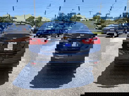 Used 2023 Chevrolet Malibu LT image 5