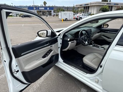 Used 2022 Nissan Altima 2.5 Platinum image 25