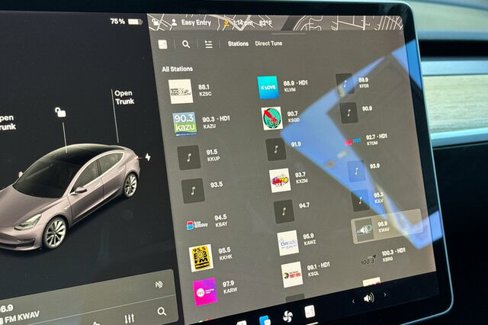Used 2019 Tesla Model 3 Long Range image 17