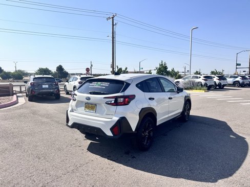 Used 2025 Subaru Crosstrek 2.0i image 2
