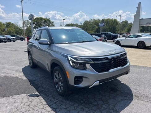 Used 2024 Kia Seltos S image 2