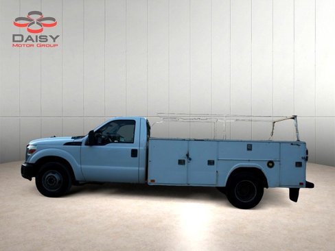 Used 2011 Ford F350 XL image 8