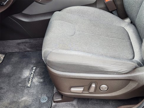 Used 2020 Hyundai Santa Fe SEL w/ Convenience Package image 8