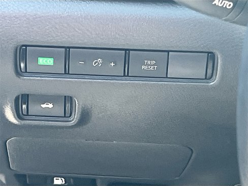 Used 2022 Nissan Sentra SV image 10