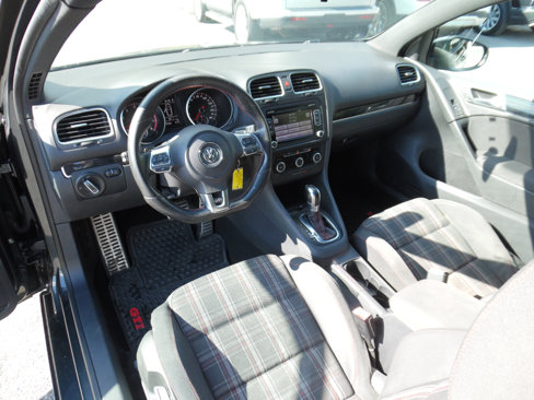 Used 2011 Volkswagen GTI 2-Door image 10