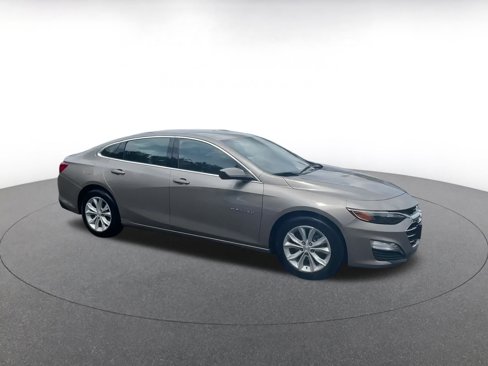 Used 2024 Chevrolet Malibu LT image 2