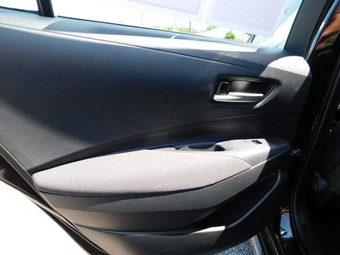 Used 2021 Toyota Corolla LE image 7