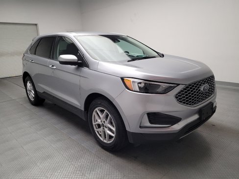 Used 2024 Ford Edge SEL image 13