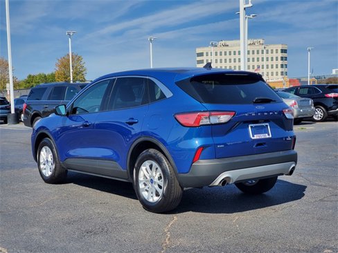 Certified 2022 Ford Escape SE w/ Convenience Package image 3