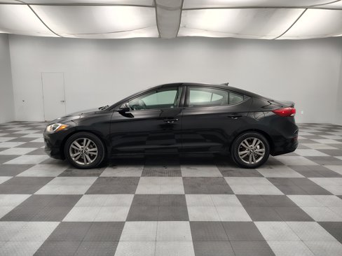 Used 2017 Hyundai Elantra SE image 6