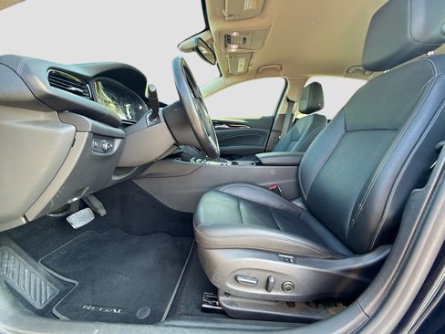 Used 2019 Buick Regal Essence w/ Driver Confidence Package I image 22