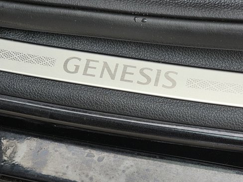 Used 2023 Genesis G80 2.5T image 19