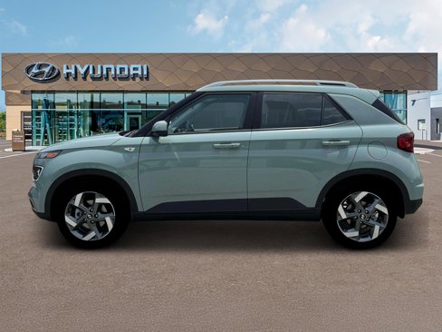 New 2025 Hyundai Venue Limited image 3