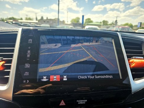 Used 2017 Honda Pilot Touring image 38