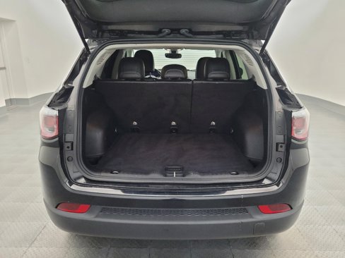 Used 2020 Jeep Compass Latitude image 29