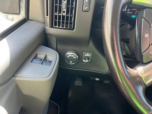 Used 2019 Chevrolet Express 3500 w/ Power Convenience Package image 34