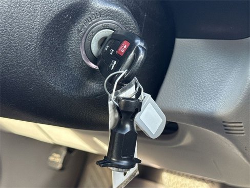 Used 2017 Toyota Camry LE image 20