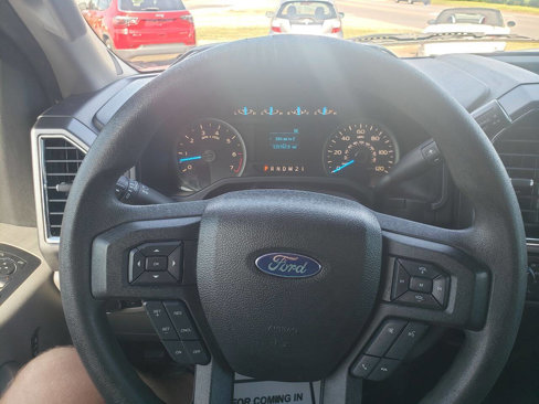 Used 2016 Ford F150 XLT image 12
