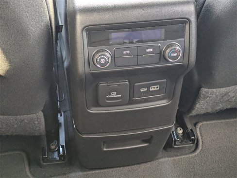 Used 2020 GMC Acadia SLE w/ Driver Convenience Package image 16
