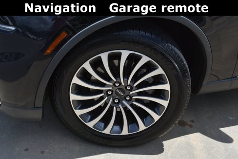 Used 2020 Lincoln Aviator Reserve w/ Elements Package Plus image 3