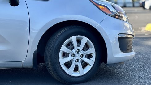 Used 2017 Kia Rio LX image 7