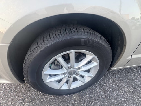 Used 2014 Dodge Grand Caravan SXT image 16