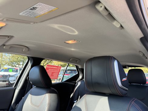 Used 2019 Nissan Kicks SR w/ SR Premium Package image 18