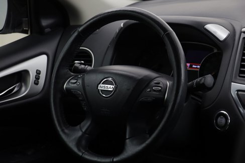 Used 2018 Nissan Pathfinder SL w/ Midnight Edition Package image 13