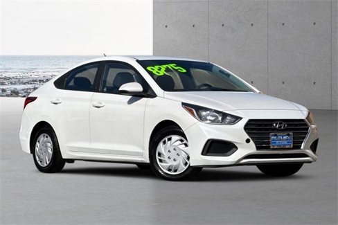 Used 2020 Hyundai Accent SE image 1