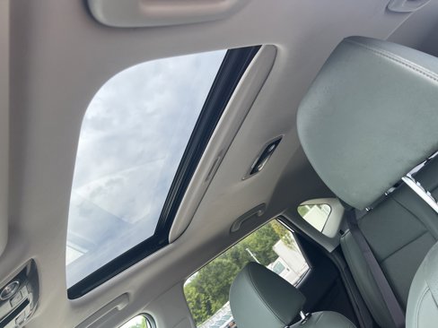 Used 2024 Kia Seltos SX w/ SX Sunroof Package image 28