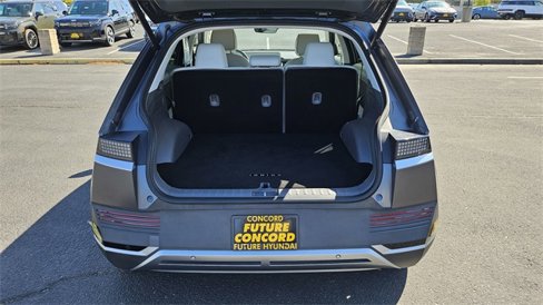 Certified 2022 Hyundai Ioniq 5 SEL w/ Cargo Package image 10