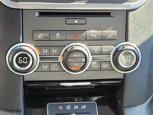 Used 2016 Land Rover LR4 HSE image 21