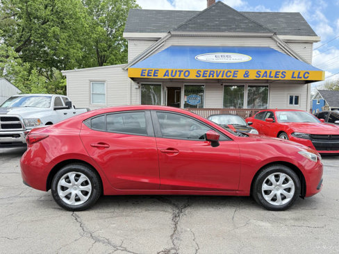 Used 2015 MAZDA MAZDA3 i Sport image 1