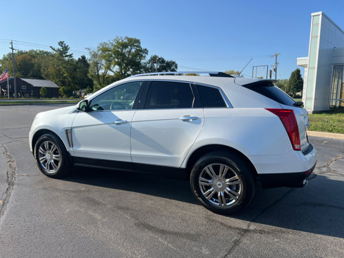 Used 2015 Cadillac SRX Luxury image 4