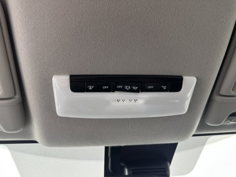 New 2025 Nissan Versa SV w/ Trunk Package image 32