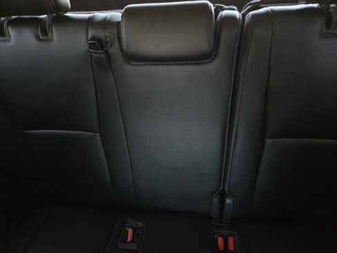 Used 2021 Toyota Highlander XLE image 16
