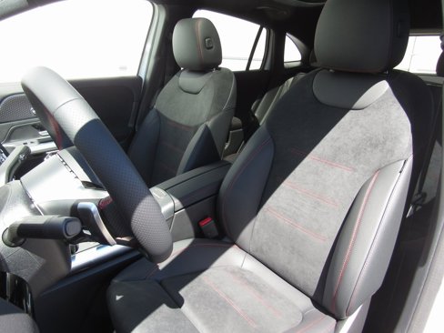 Certified 2025 Mercedes-Benz GLA 250 4MATIC image 11