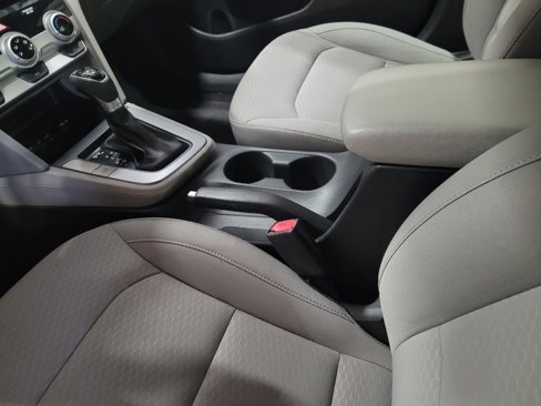 Used 2019 Hyundai Elantra SEL image 26
