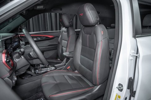 Used 2024 Chevrolet TrailBlazer RS w/ Convenience Package image 11