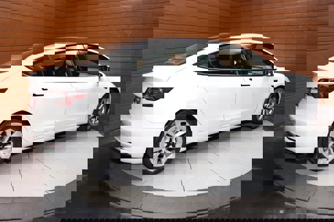Used 2022 Tesla Model 3 Standard Range image 19