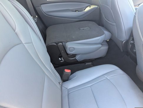Used 2021 Buick Enclave Essence w/ Sport Touring Edition image 13