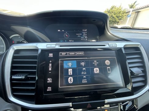 Used 2017 Honda Accord Touring image 16